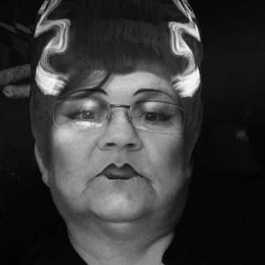 Meet your Posher, Debbie